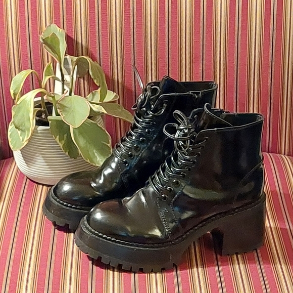 Jeffrey Campbell Black Glossy Combat Boots - Picture 2 of 16
